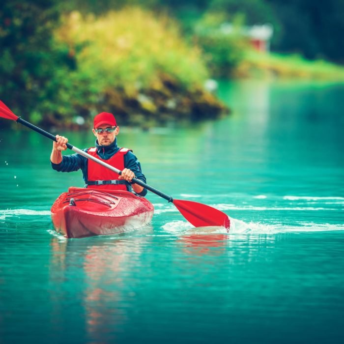 glacial-lake-kayak-trip